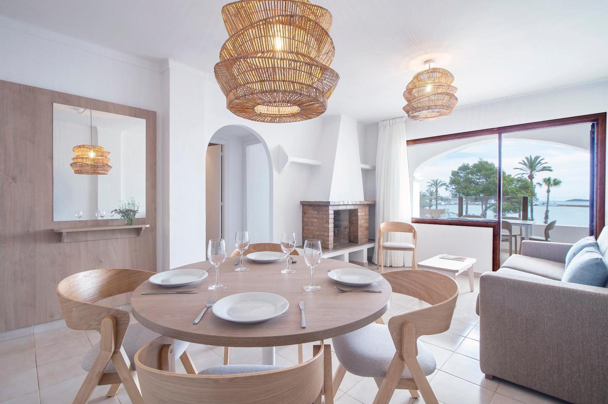 Apartamentos Ros Santa Eulalia del Río Exterior foto